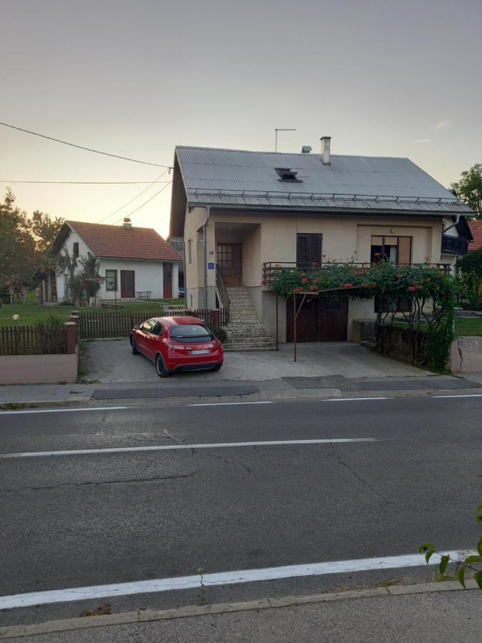 Ferienwohnung Apartman Ivano Gospić Exterior foto