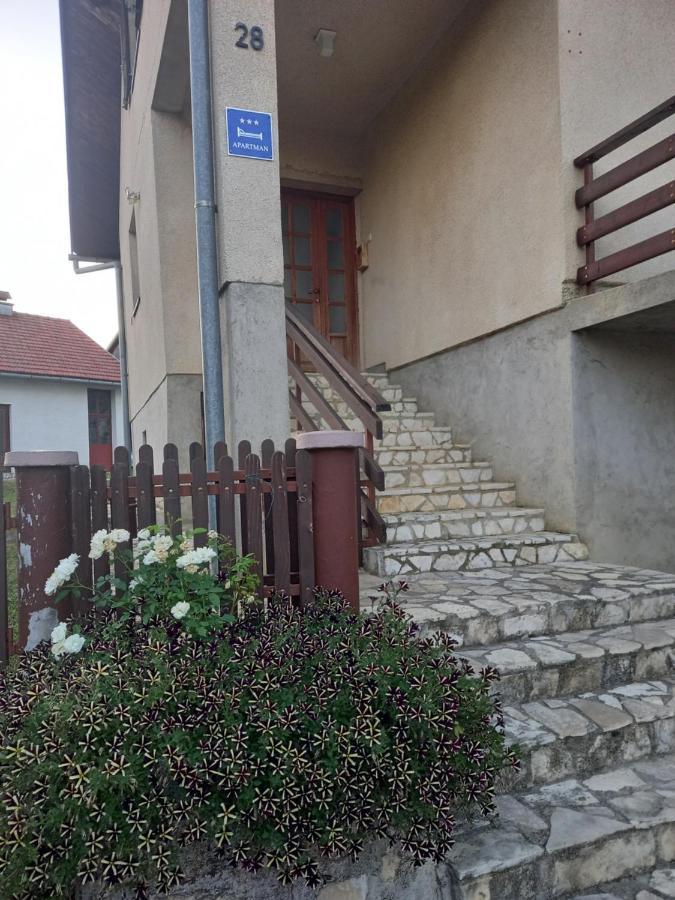 Ferienwohnung Apartman Ivano Gospić Exterior foto